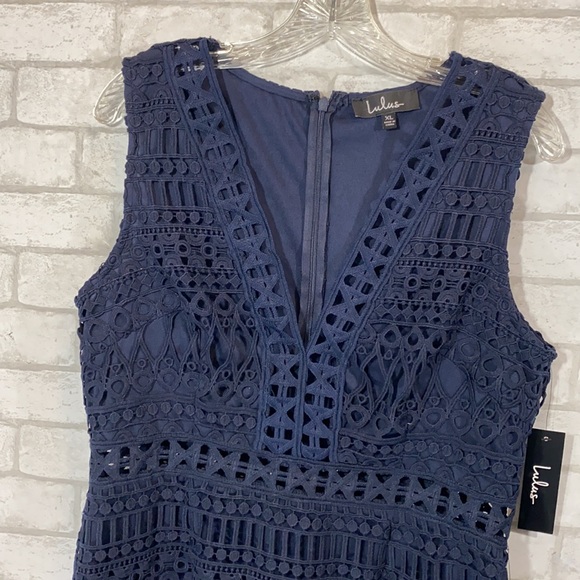 Lulu’s Sleeveless navy lace cut out dress size XL - Picture 3 of 11